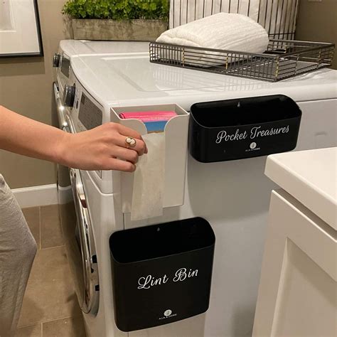 magnetic dryer sheet dispenser